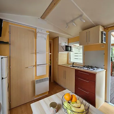 Mobil-home אתר קמפינג ביסקארוס